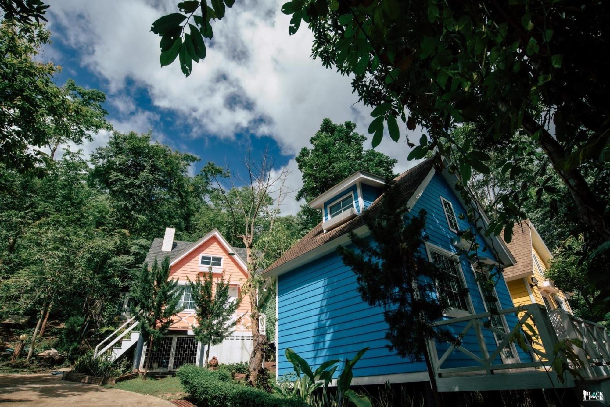Suriyan Villa Erawan Kanchanaburi สุริยัน วิลล่า เอราวัณ กาญจนบุรี Tha Kradan المظهر الخارجي الصورة