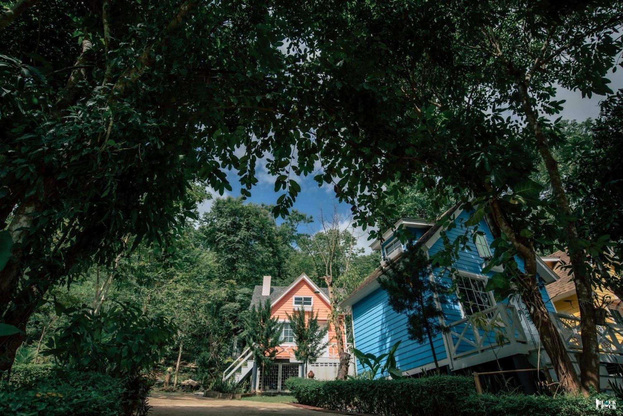 Suriyan Villa Erawan Kanchanaburi สุริยัน วิลล่า เอราวัณ กาญจนบุรี Tha Kradan المظهر الخارجي الصورة